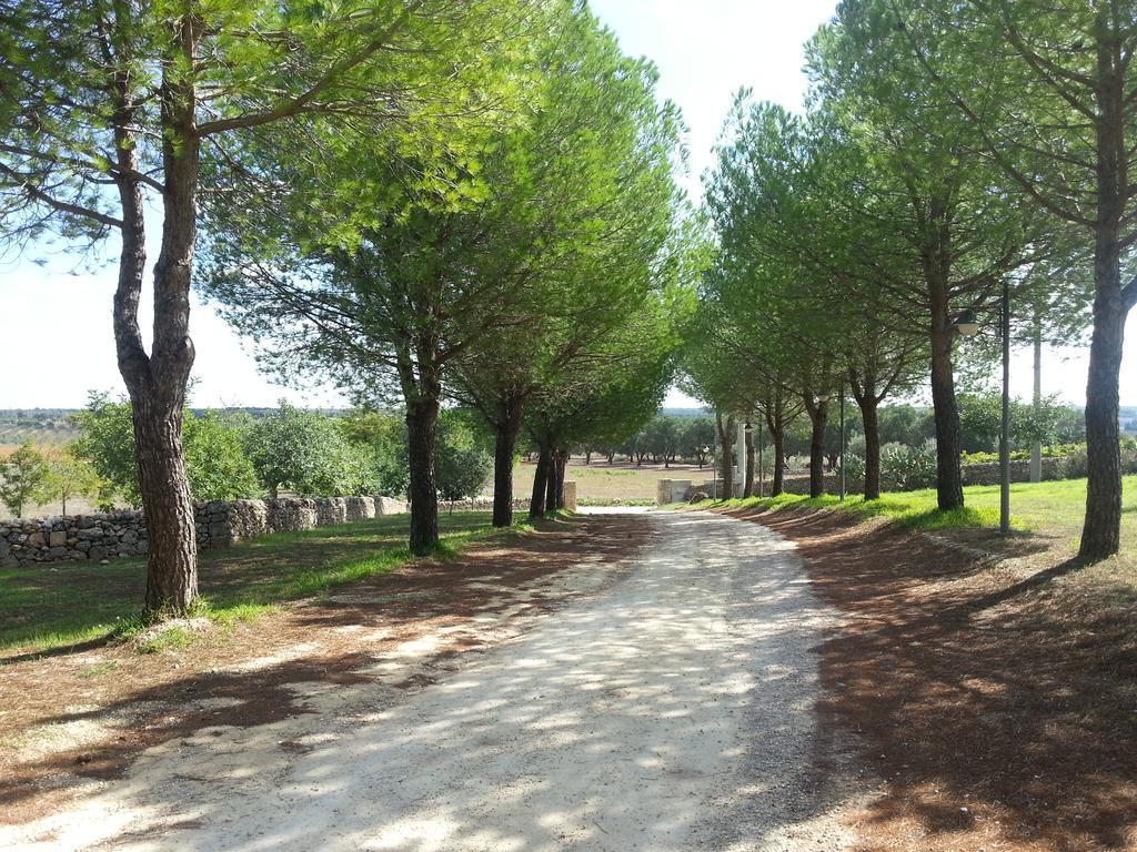 Casale Sombrino Guest House Supersano ภายนอก รูปภาพ